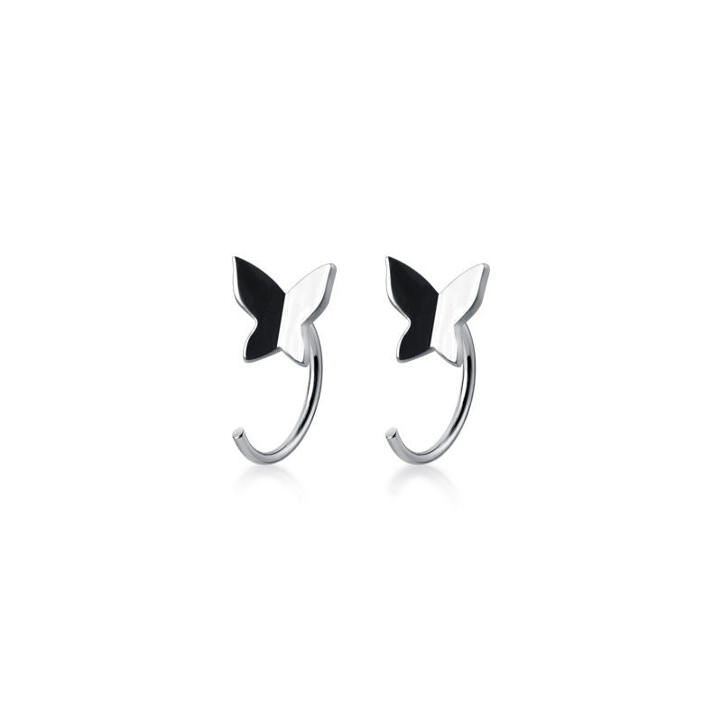 Celebrate nature with these exquisite butterfly earrings. These earrings are crafted from high-quality materials and feature excellent detail, bringing beauty and winter to your ensemble. Their lightweight design makes them perfect for everyday accessorizing.